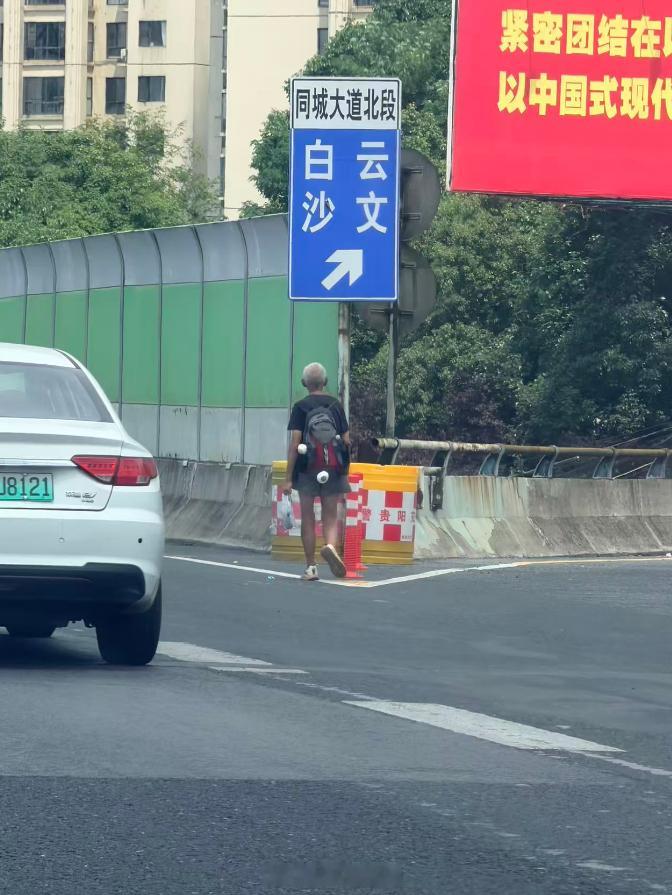 第二届中国智驾大赛 昆明站刚刚结束，智驾群里就开始讨论下一站贵阳了，竟然灭有非机