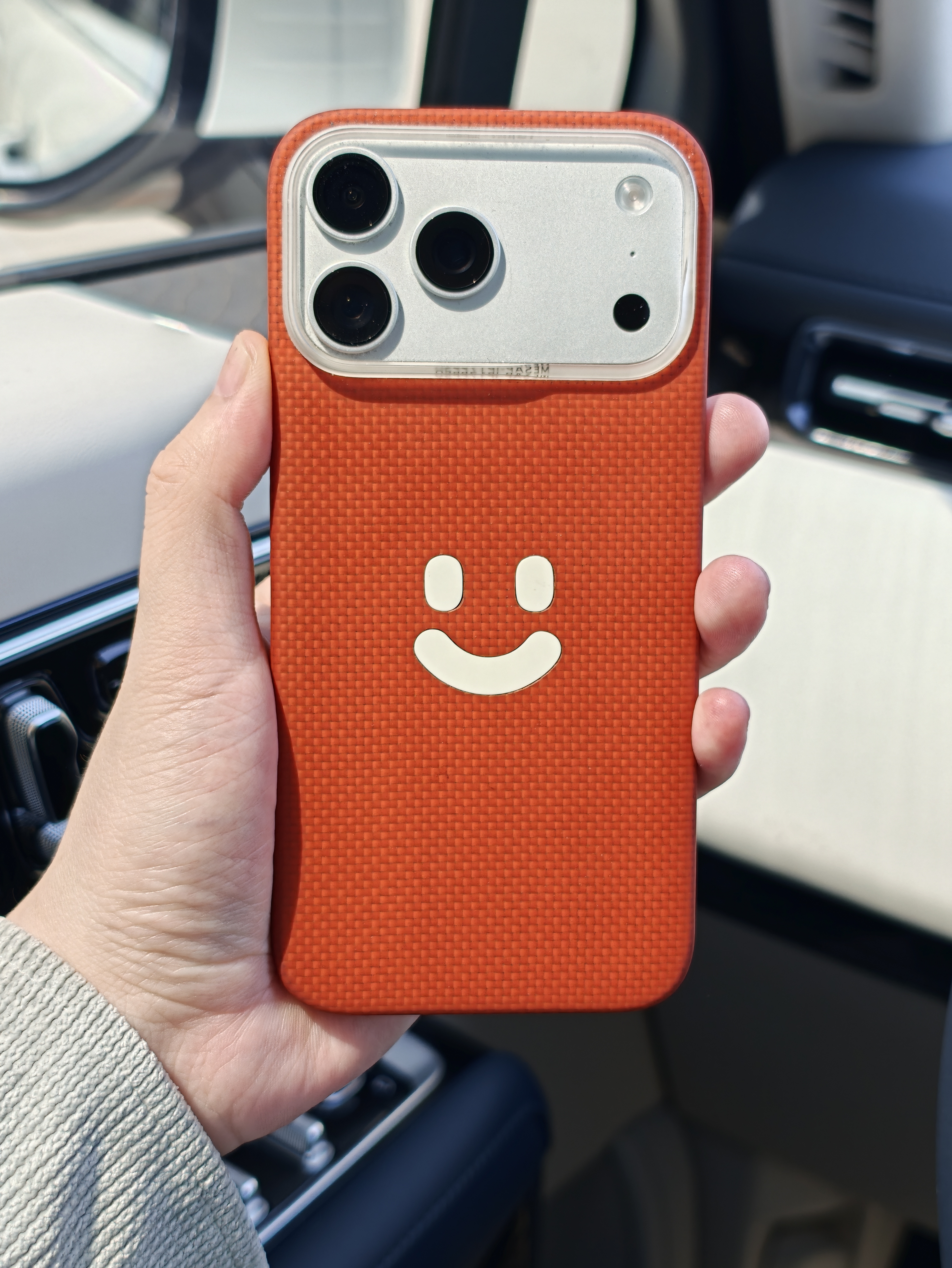 这手机壳真好看啊，质感还好