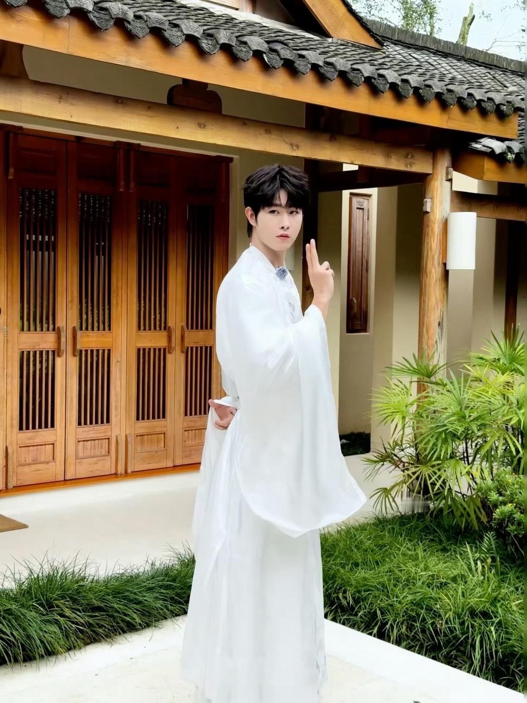 田嘉瑞《快乐趣吹风》营业图，可可爱爱的小瑞瑞