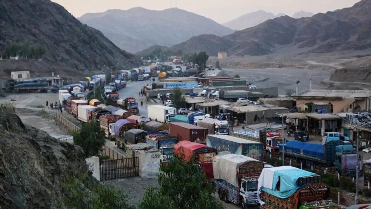 巴基斯坦称冲突中丧生的阿富汗武装人员数量增至133名

俄罗斯卫星通讯社 202