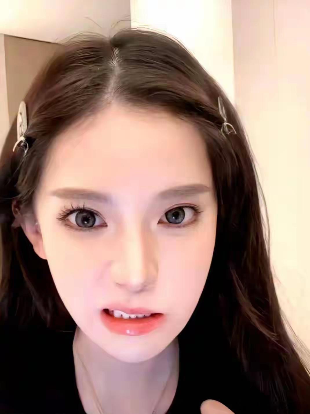 迅猛龙自曝身体状况 高强度的直播工作，身体吃不消。有了这次的经历更要好好照顾自己