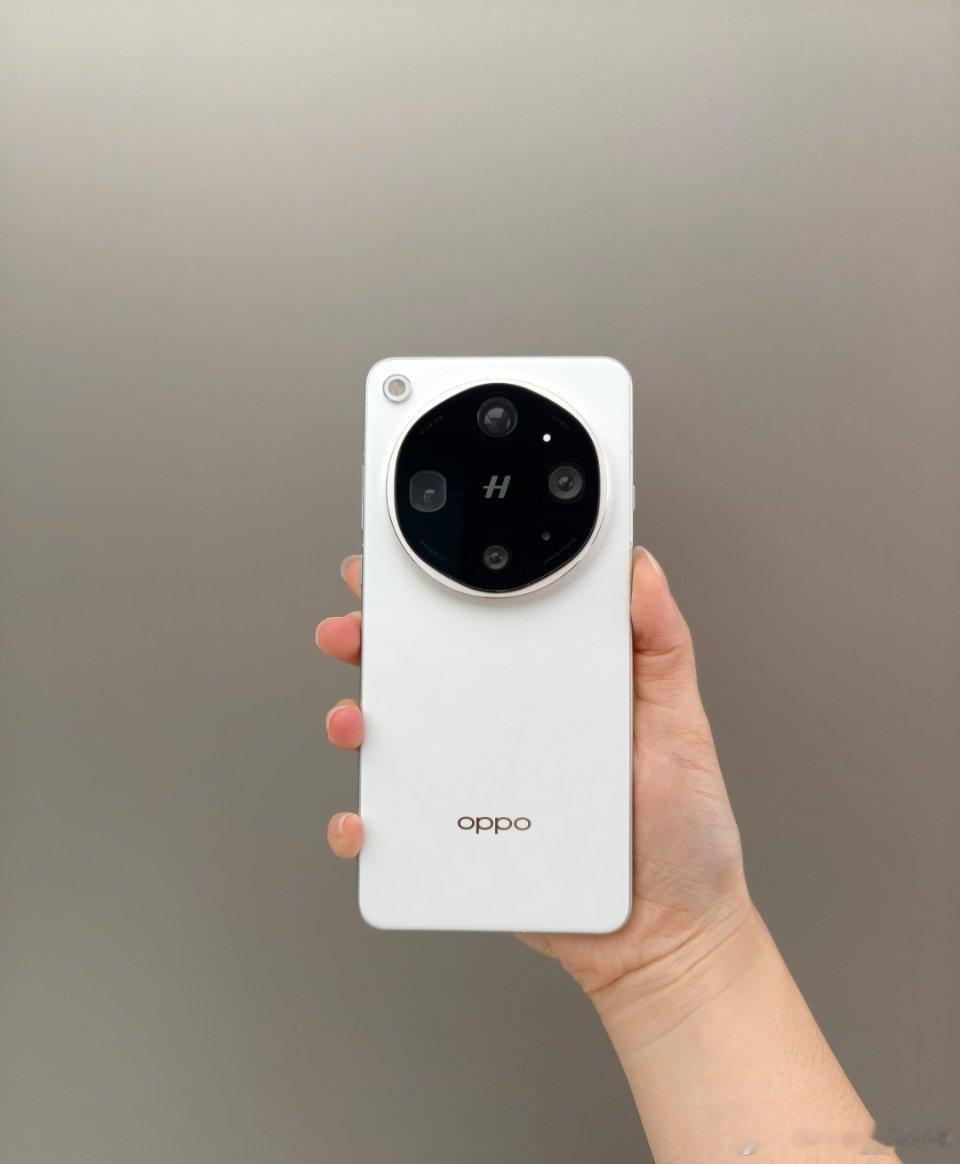 感觉OPPO这代真没啥辨识度 