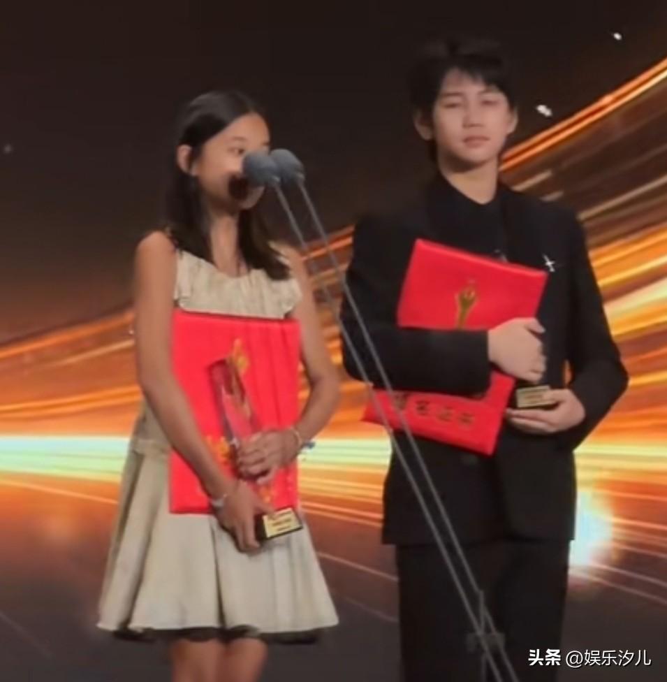 梅婷12岁女儿获得百花奖新人提名


梅婷12岁的女儿曾慕梅，凭借在电影《好东西
