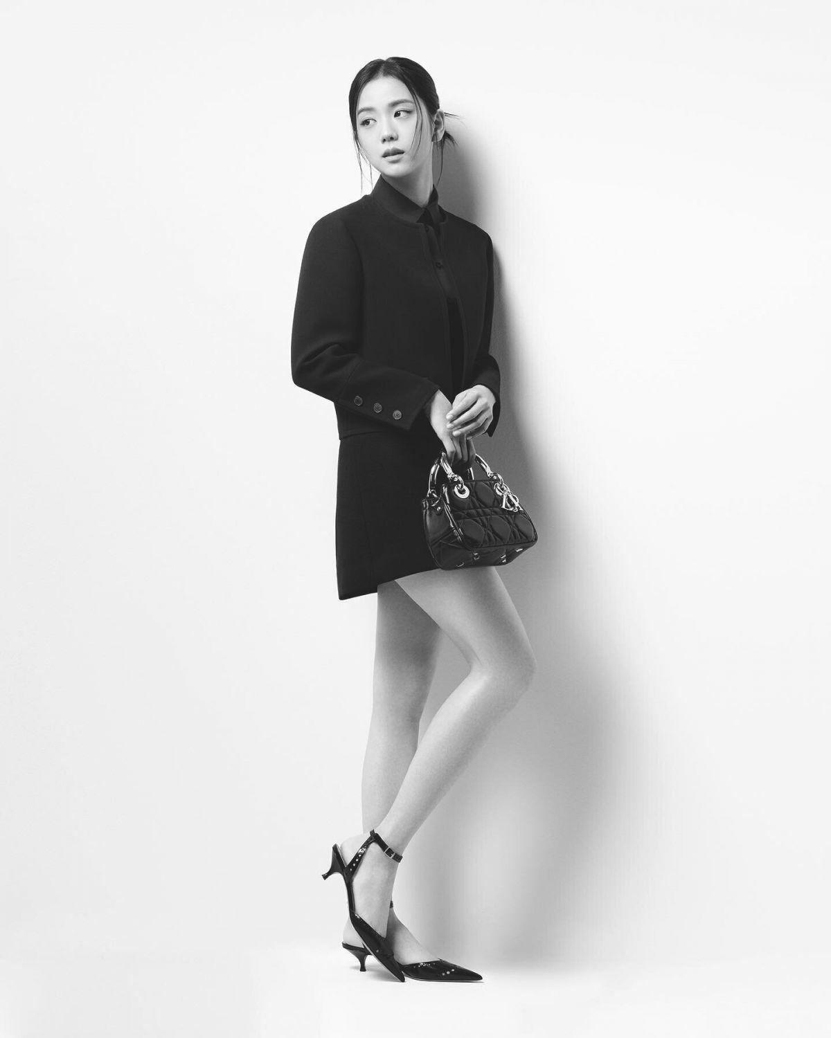 jisoo为Dior Lady 95.22包包拍摄的最新广告~你给几分？
