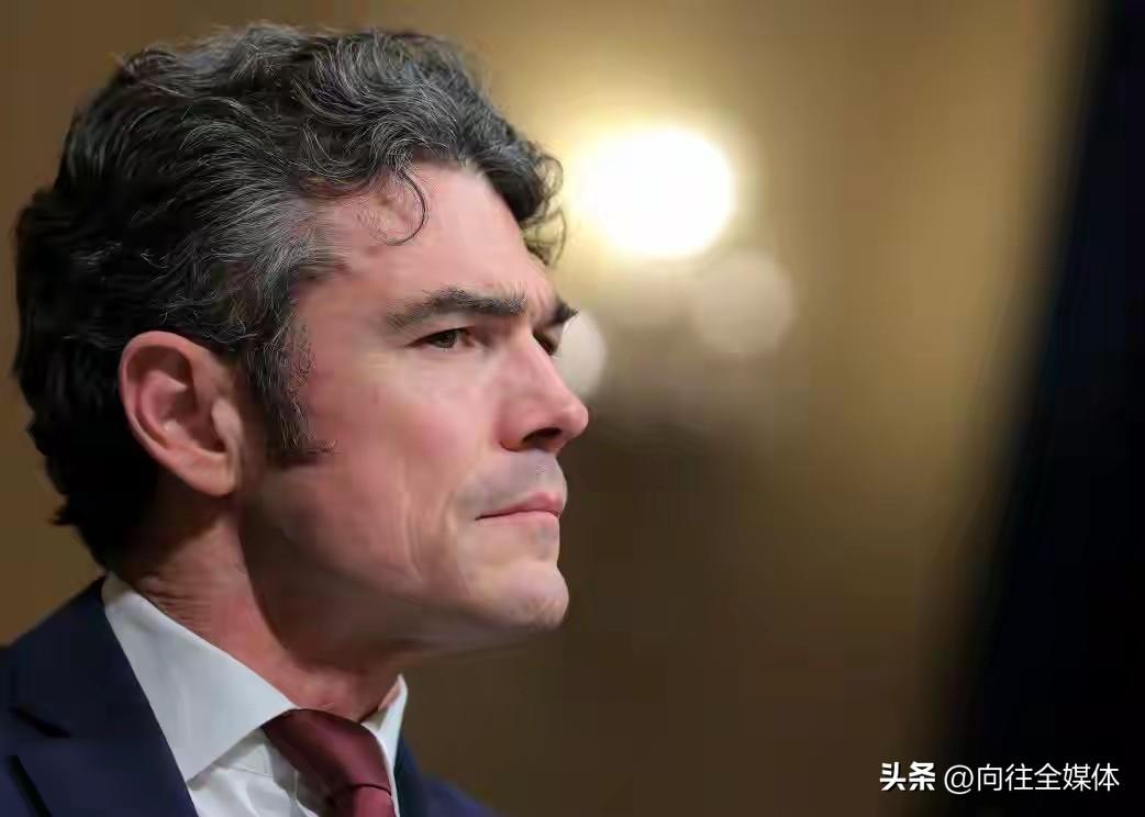 特朗普心腹反水爆猛料！白宫开战谎言被戳穿，传言全是真
 
美国政坛突发大地震！特