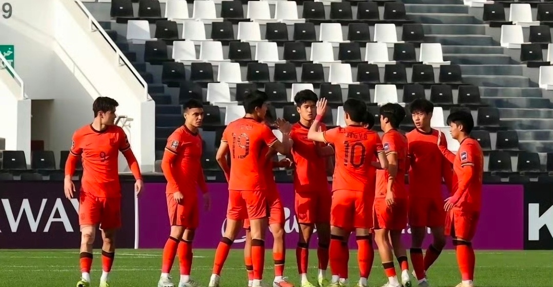 目前来看，门将抬着晋级