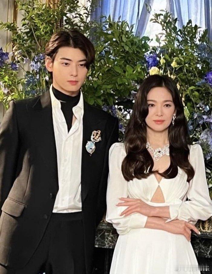 车银优宋慧乔被称逃税情侣二人皆借亲属空壳公司避税，车银优被指借入伍避风头，宋慧乔