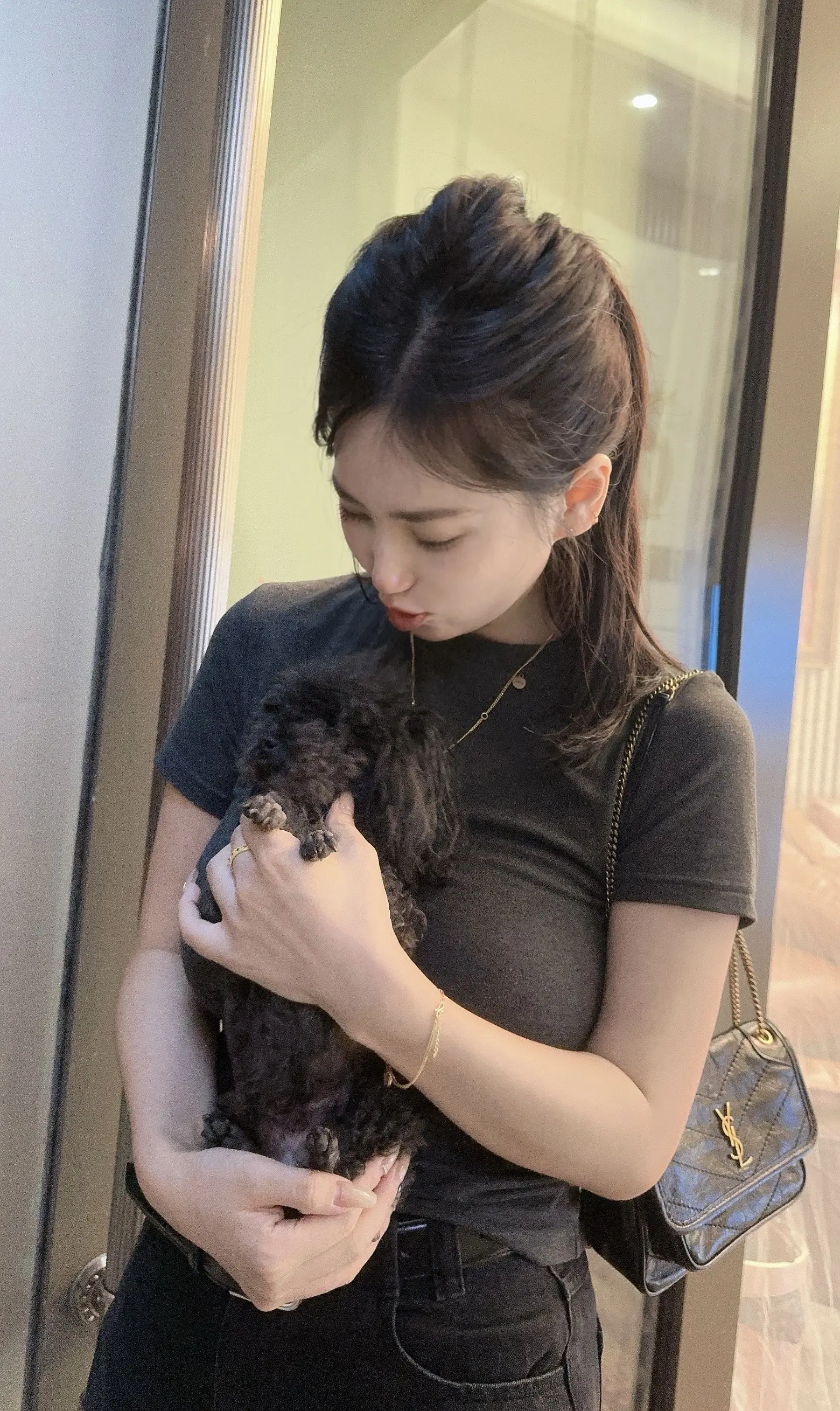 抱紧我 靠在我胸口