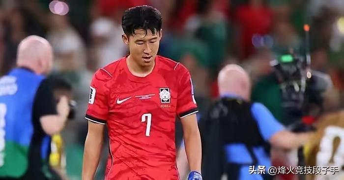 韩国男足彻底“慌了”！
​随着厄瓜多尔2：1德国，韩国队出线希望再度缩水，全程提