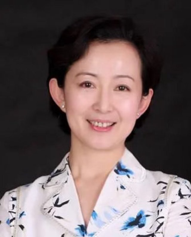 演员刘红梅去世 之前两次在综艺节目里看到过她，真的就是我心目中的老师形象，气质美