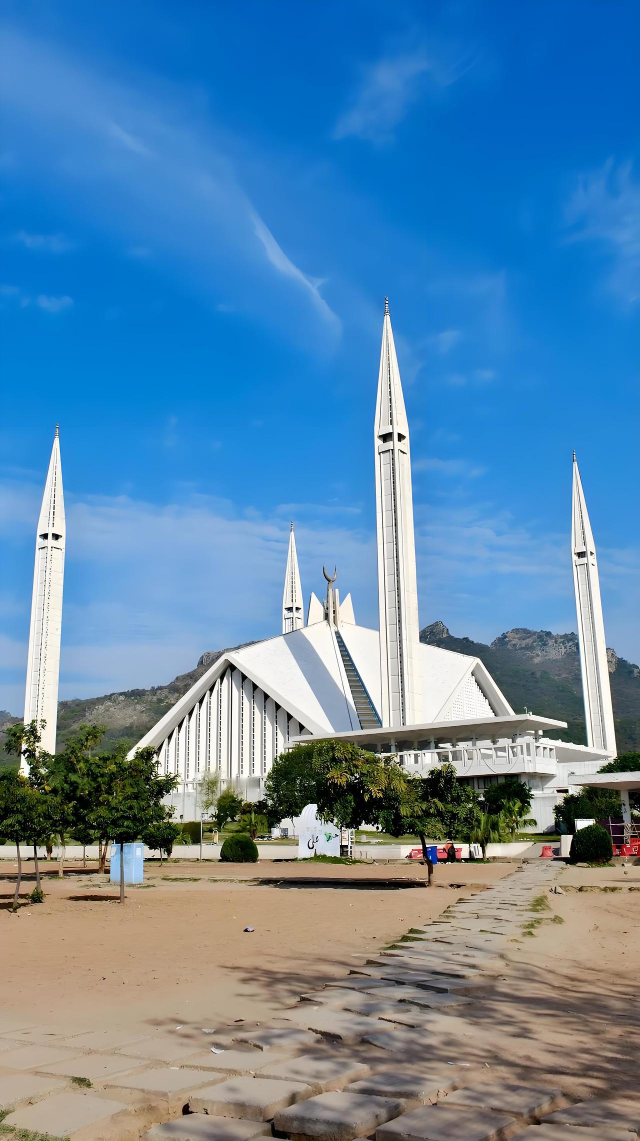 美方又派代表去伊斯兰堡了，准备进行第二轮谈判。但是我看了一眼美方谈判代表名单，老