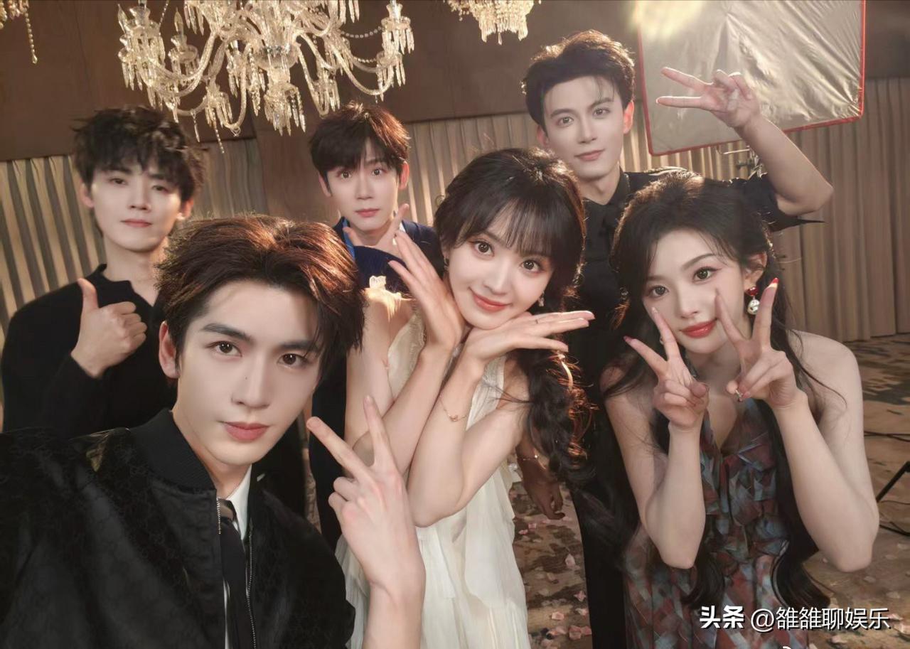 这几天，大家应该都被这对CP甜的腻住了吧。

3月11日，电视剧《逐玉》在爱奇艺