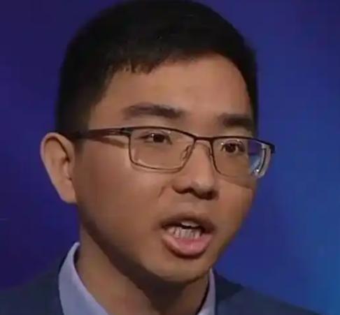 有个台湾小伙说的话，真是一下子给我干沉默了。他说：“我为什么要支持统一？因为统一