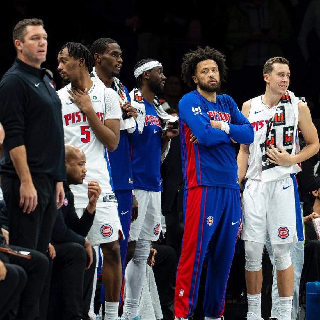 活塞击败步行者，斩获10连胜了。这要是放在十年前，不敢想象。