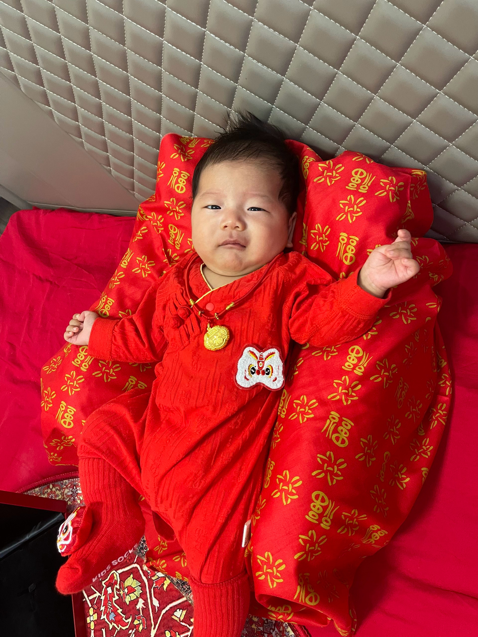 愿你眼里有光心里有爱💖  所念皆如愿一生顺遂天官赐福好运成双老庙 给您带来好运