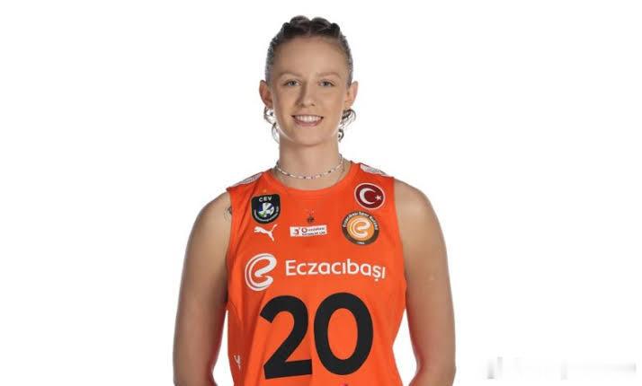 ❓🇺🇲普拉默受伤后据说🇹🇷伊萨奇巴希希望你回来？🇵🇱齐尔尼安斯卡：▶