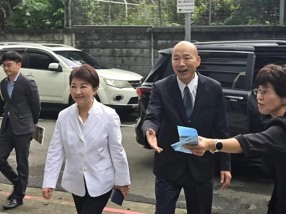卓荣泰称不副署是义务 韩国瑜批：完全错误

针对台行政机构负责人卓荣泰称不副署是