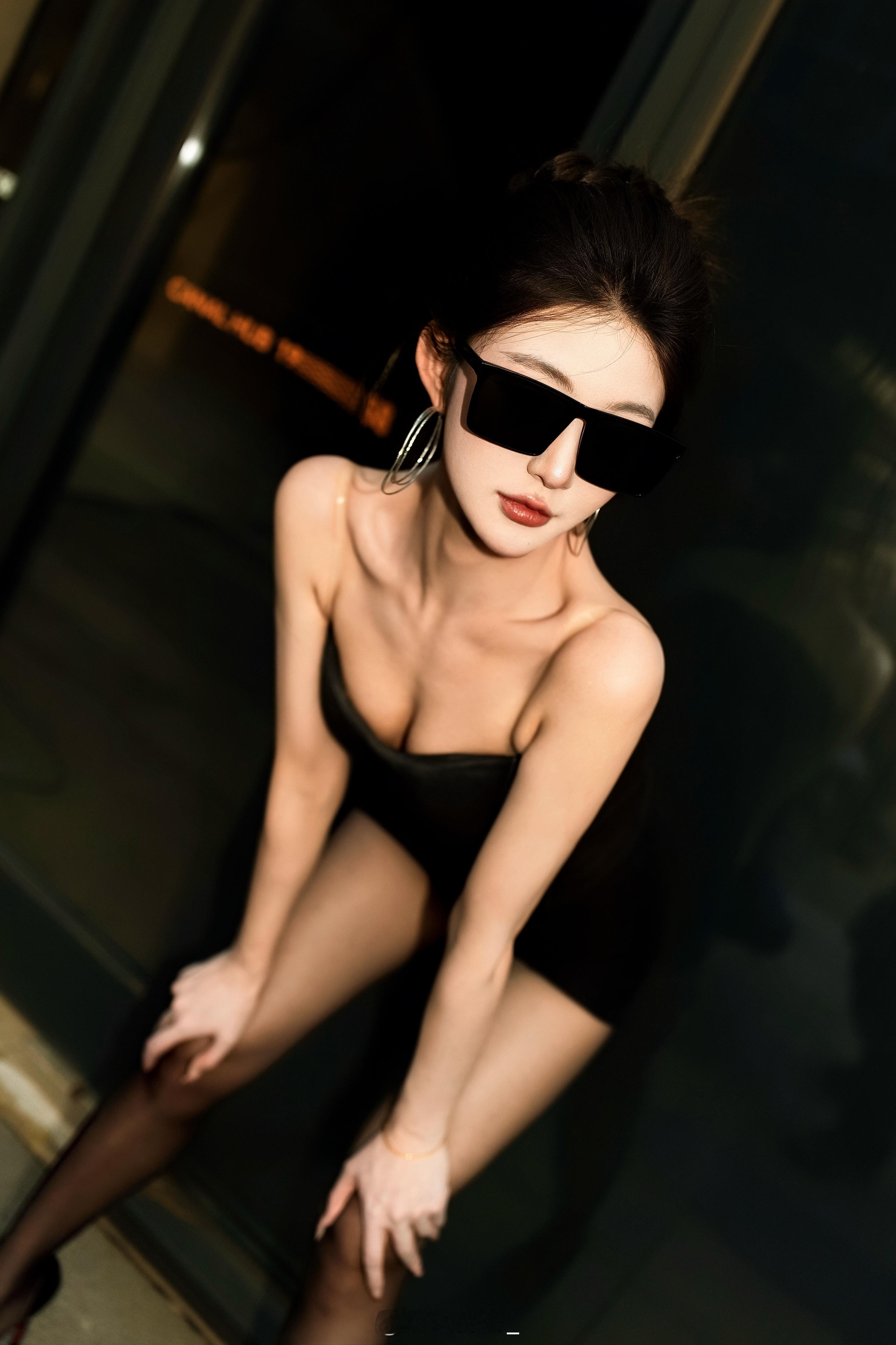 没人扶的时候，自己要长本事，独立是最好的答案。 ​​​