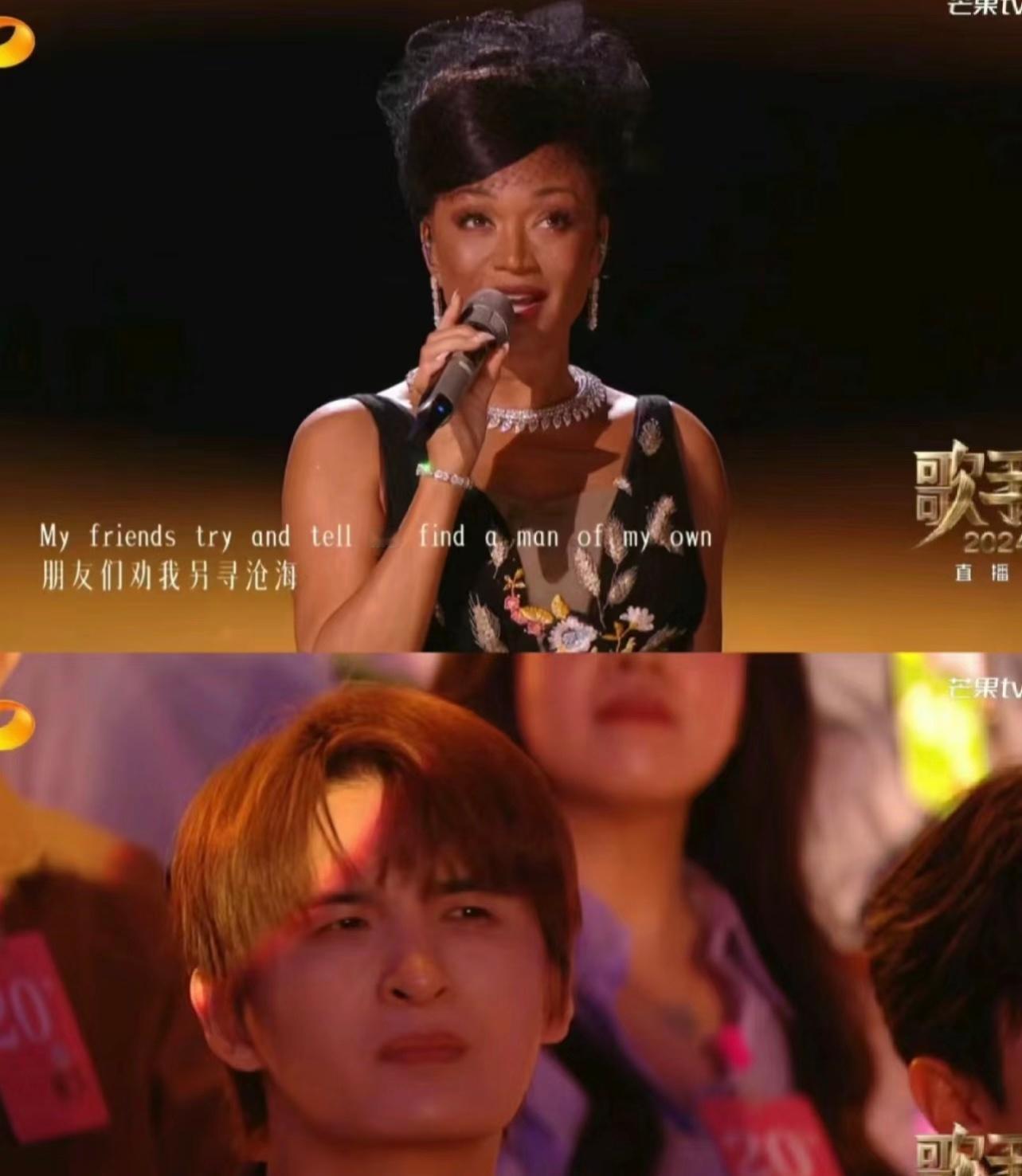 发现歌手请嘉宾的规律了Fine乐团来之前在观众席，张钰琪来之前也在，张远上次也在