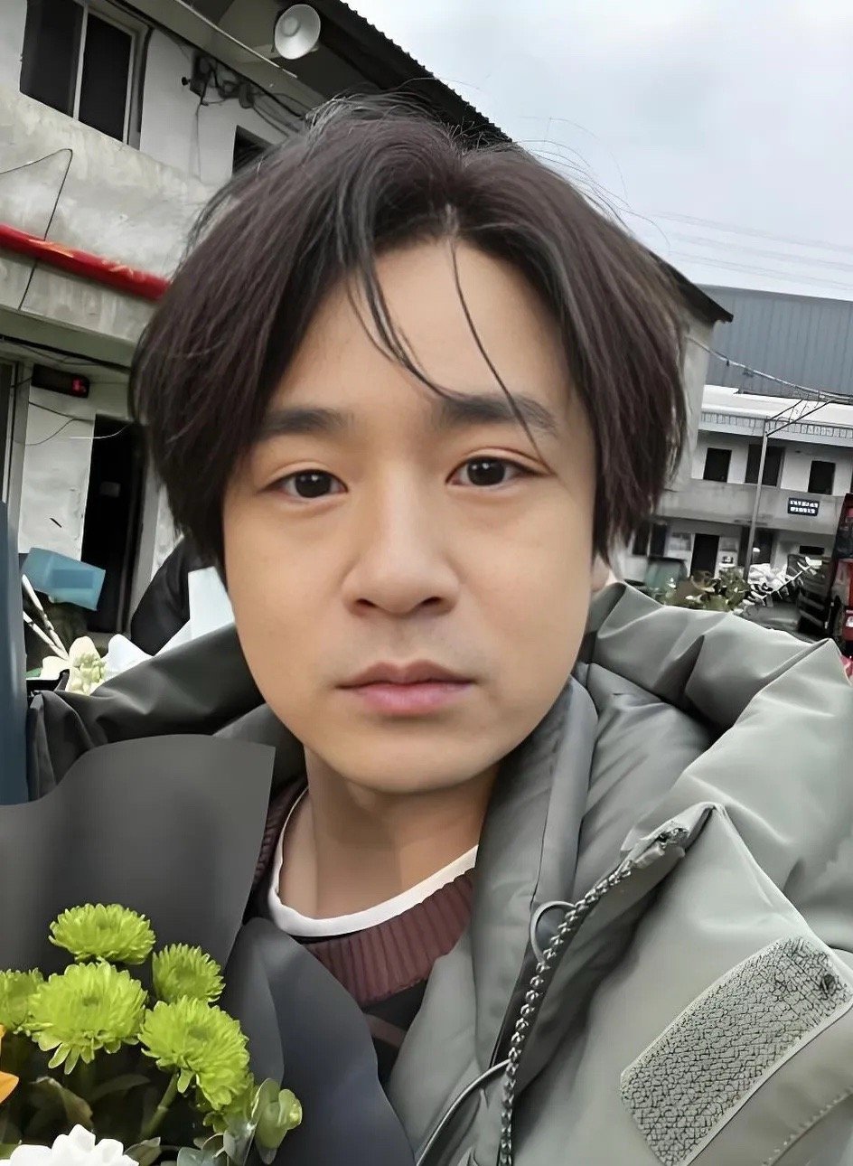 大家有没有发现，就演孟万福这演员黄澄澄，无论他演的是什么角色，就只要他这张脸一出