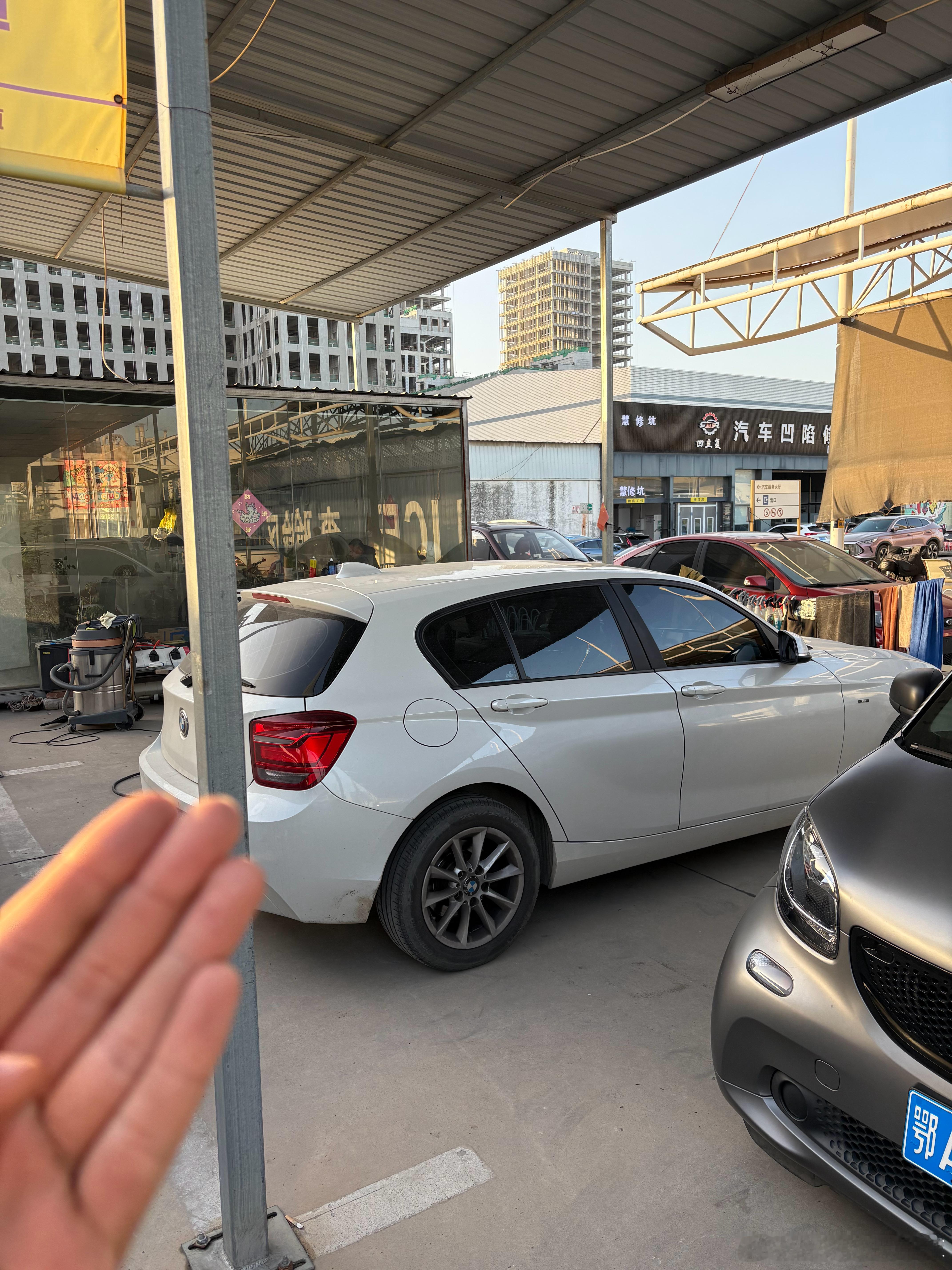 今天搞了6台车 忙晕了😵💫1️⃣14年宝马116高配都市 9万多公里能过第三