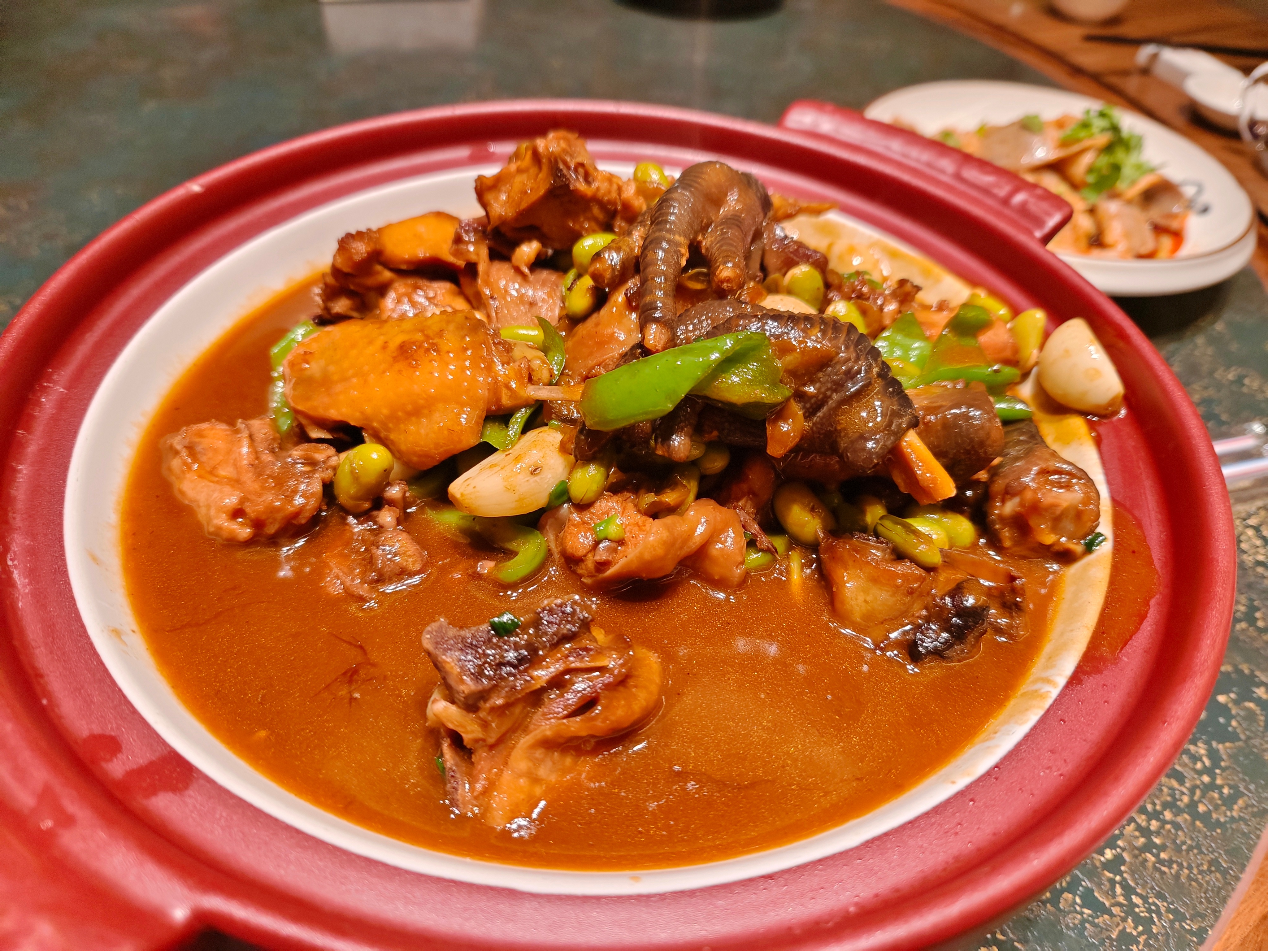 年前最后一次饭局，家常菜口味不错。 