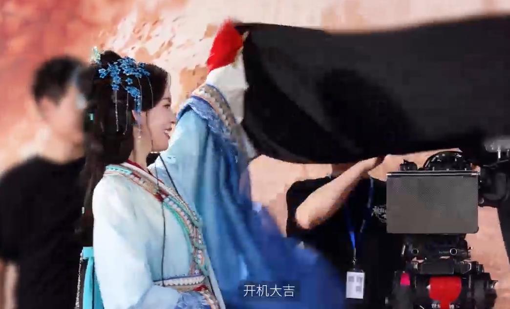 陈瑶李意迟不接受写死的结局陈瑶被剧透的世界剧本围读陈瑶古装美感浑然天成，一颦一笑