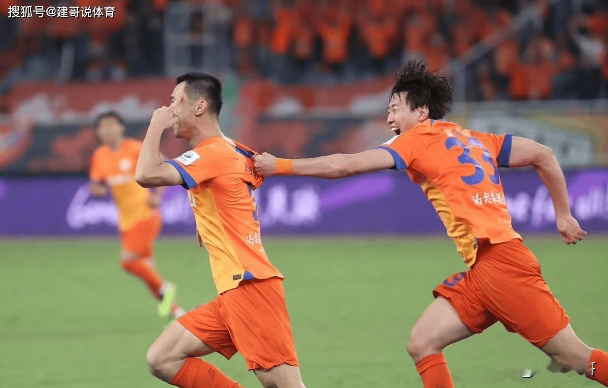 北京时间10月30日，中超联赛即将收官，转会市场却已经暗潮涌动。北京国安队的冬窗