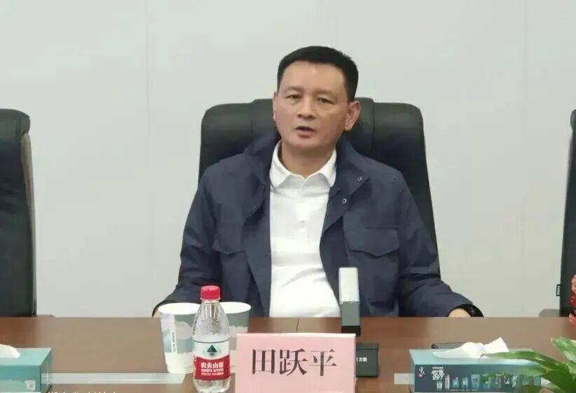 国家反腐之风刮到了河南
检验检测国企高管田跃平接受审查调查
 
8月22日，据郑