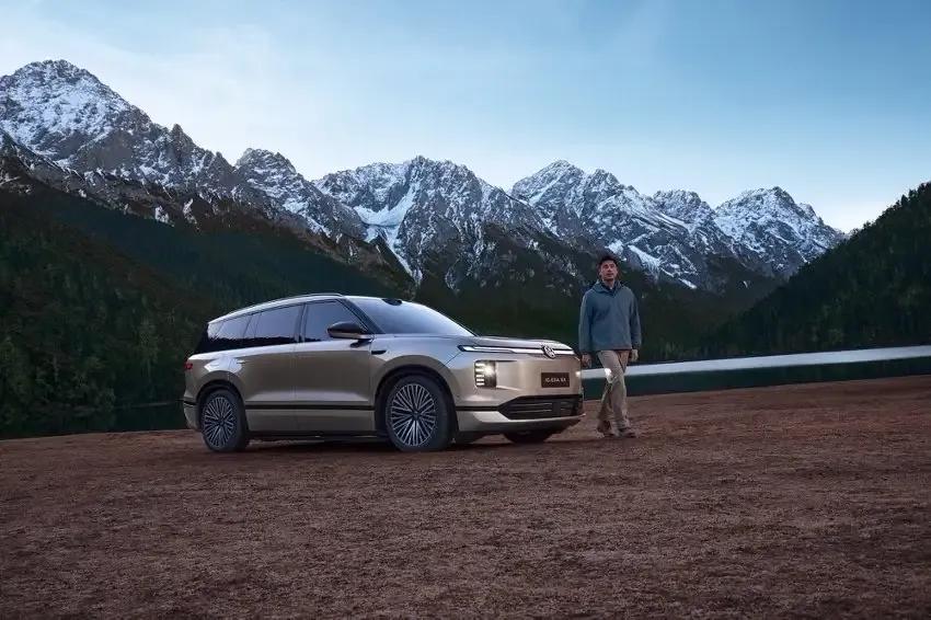 9X搭载EA211 1.5T黄金增程器与65.2kWh宁德时代骁遥电池，CLTC