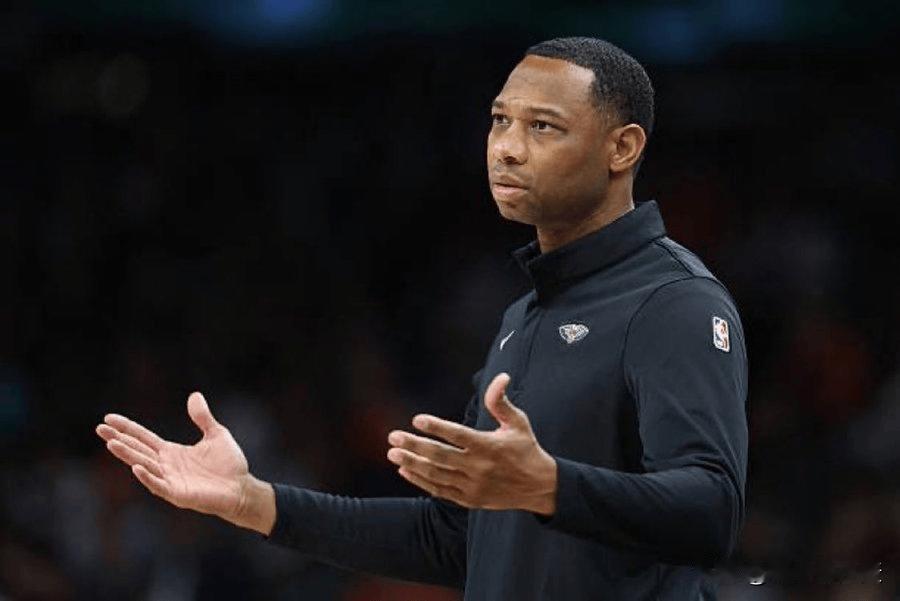 新奥尔良鹈鹕官方宣布，球队已经解雇了球队主教练威利-格林（Willie Gree