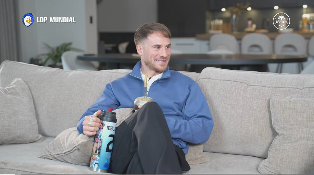 你没听说利物浦可能会签下梅西吗？🎙麦卡利斯特：说实话，我不记得了。或许是我的某