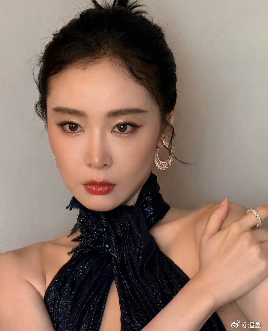 高叶说拿影后第一个感谢付航周五晚高疯 论捧场我只服付航！对着高叶喊影后，被反驳还