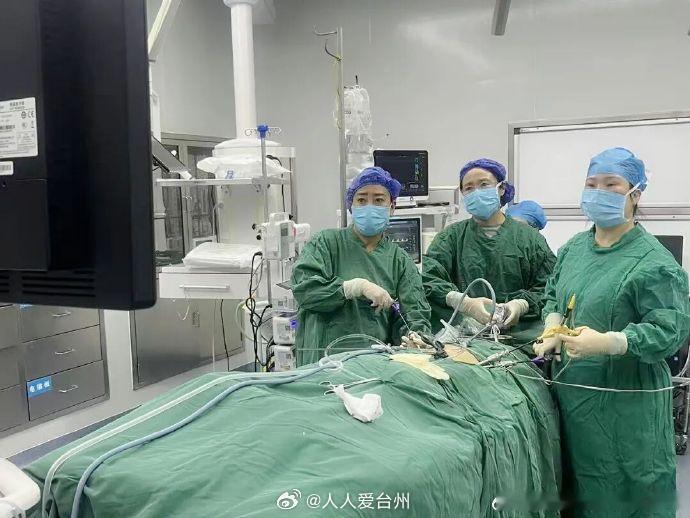 一条藏文朋友圈里藏着台州医生的雪域仁心 近日，一条藏文朋友圈真挚感谢着来自台州路