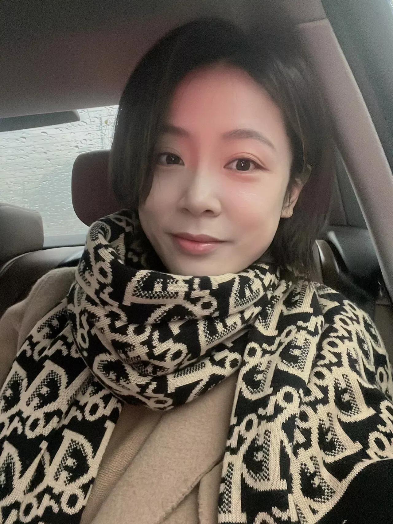 对门两位街坊邻居因为宅基地问题吵架，越闹越大，甚至有了动手的迹象，村支书一句话就