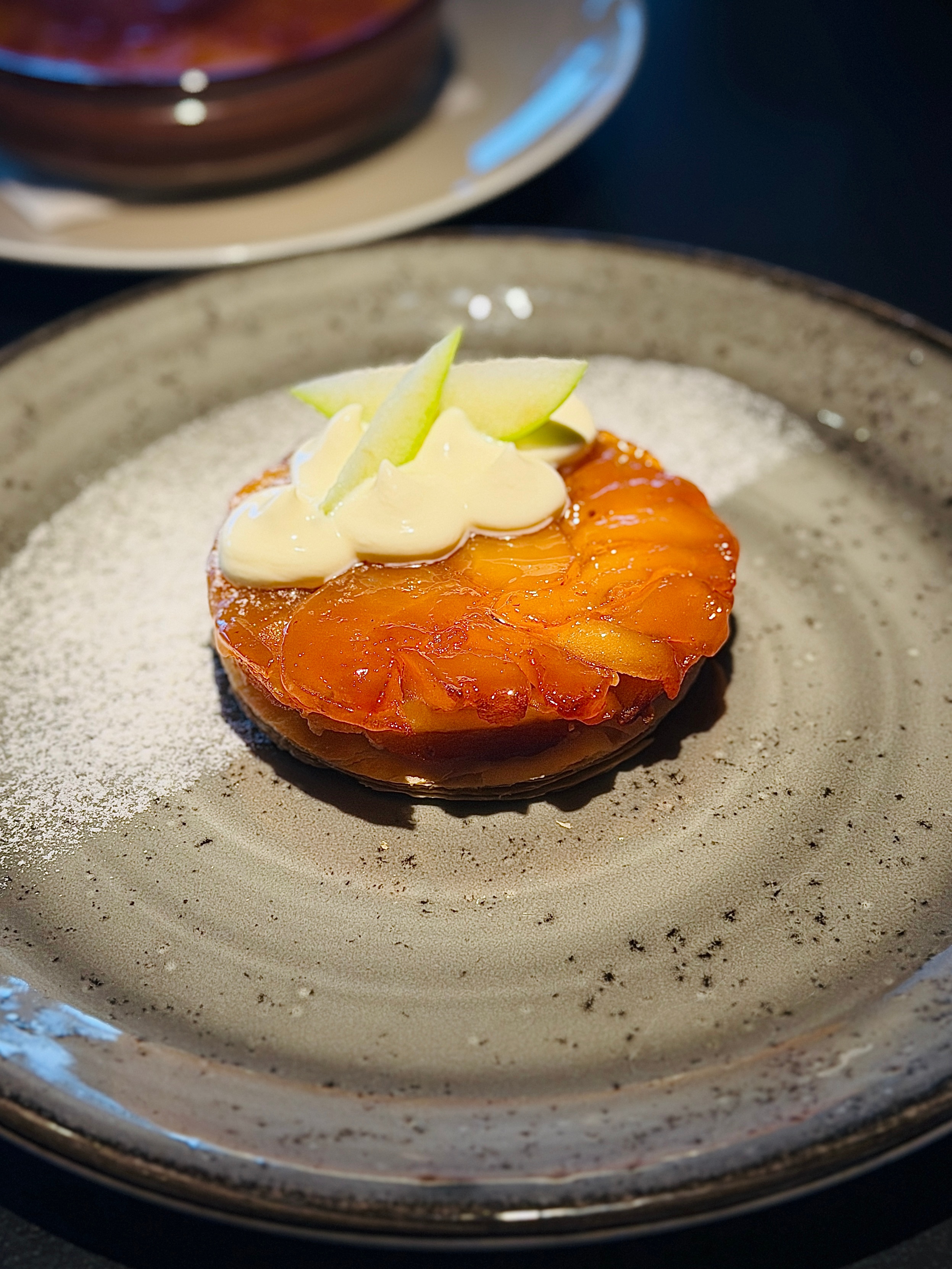 璞瑄酒店左岸•Rive Gauche 的周末早午餐，以为是美美白人饭，结果是个牛