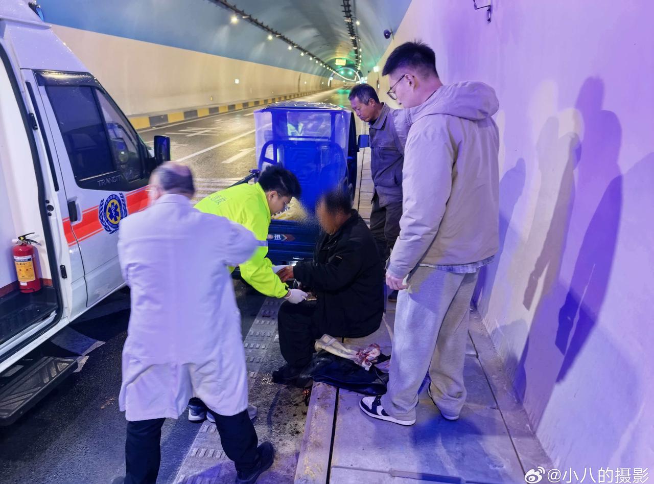 路见不平，一声吼！退役不褪色，为两位退伍军人点赞浙江两名退役军人隧道内上演教科书