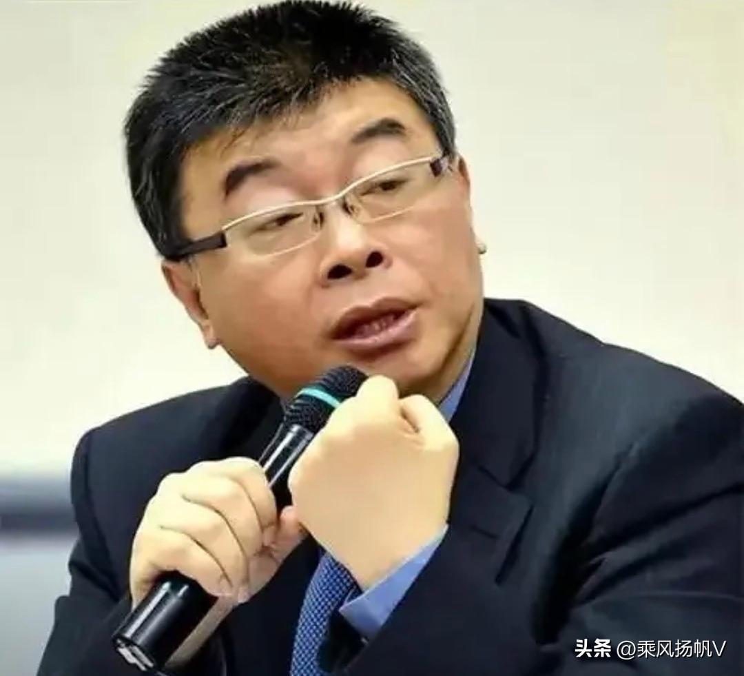 “四个不可昭示台独死路一条”！台湾时事评论员邱毅的一句话直接把民进党敲得脑壳生疼