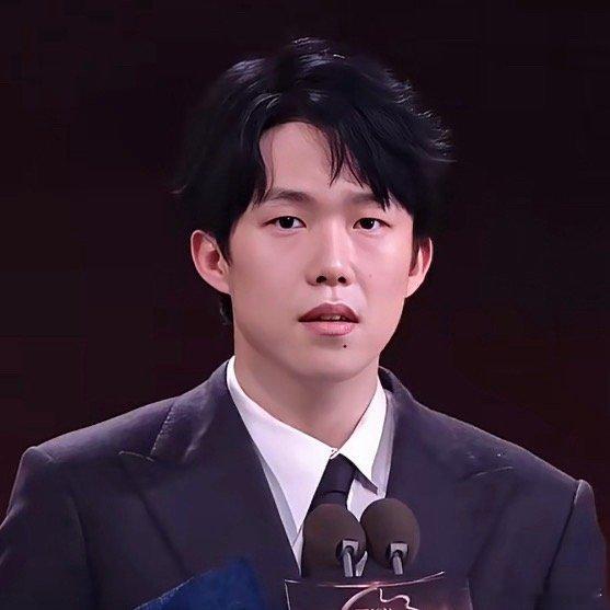 王楚钦手写福字年味十足谁给我们孩子安排的才艺展示？其他人不都是领个奖就走了吗？ 