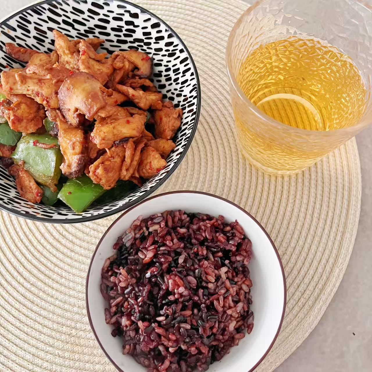 京东这是要跨界美食圈？携手湖南卫视芒果TV发起京东中华美食大赛 ，摆了一百万在那
