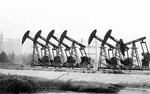 当年日本没发现大庆油田，看似是国运，背后实则是东北抗联先辈们的以命相拼。当时日本