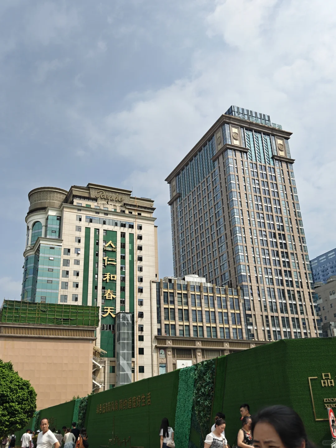 成都市中心的这些“土味”建筑！ 它们又是多少人的陈年记忆，如果能倒回去...