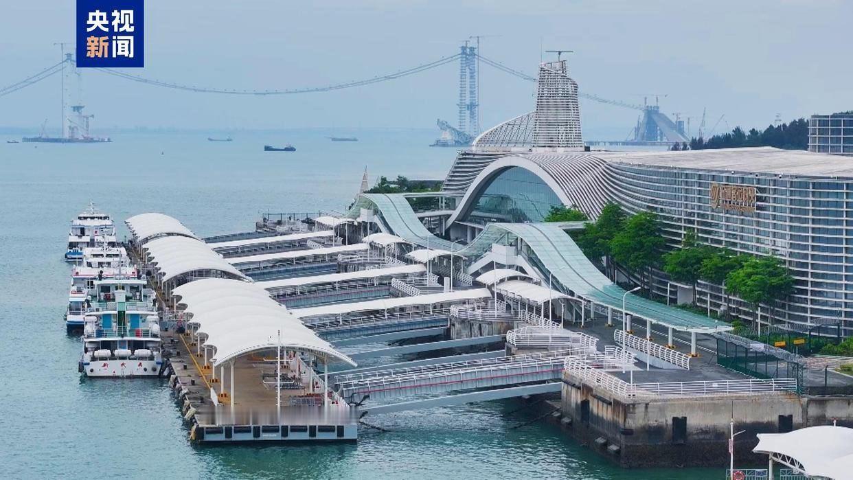 据厦门边检总站高崎边检站数据，截至5月26日上午10时，厦门口岸今年以来两岸往来