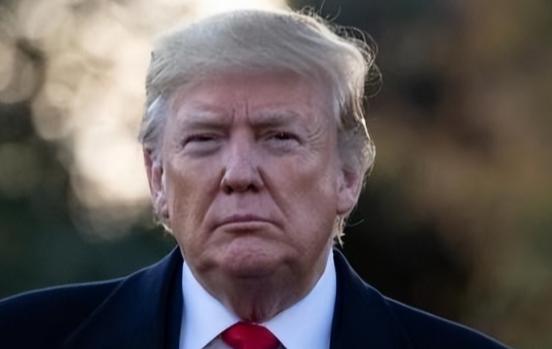 美国在赌，中国也在赌，美国赌中国不敢武力收复台湾，不敢打日本，而中国则在赌美国不