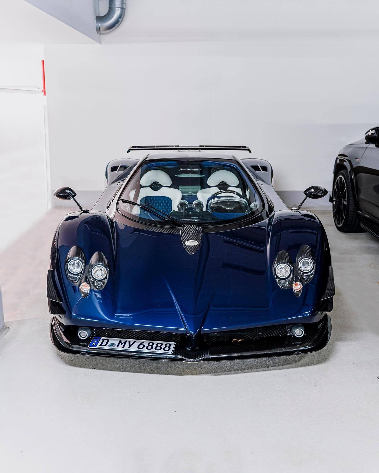 Pagani Zonda F 