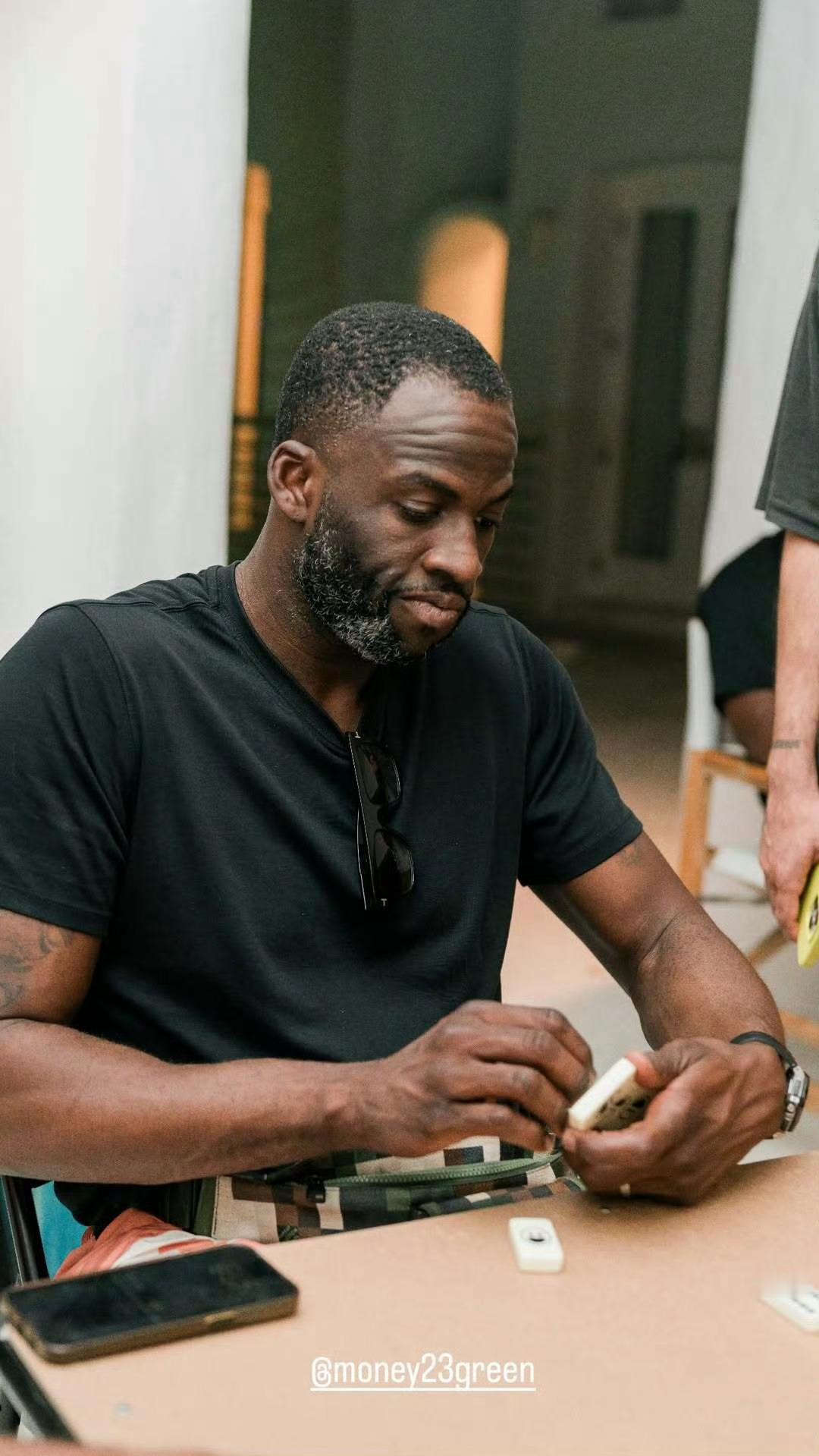 一则圣地亚哥训练营的「打牌」番外还记得巴特勒在训练营开始前于圣地亚哥组织了队友间