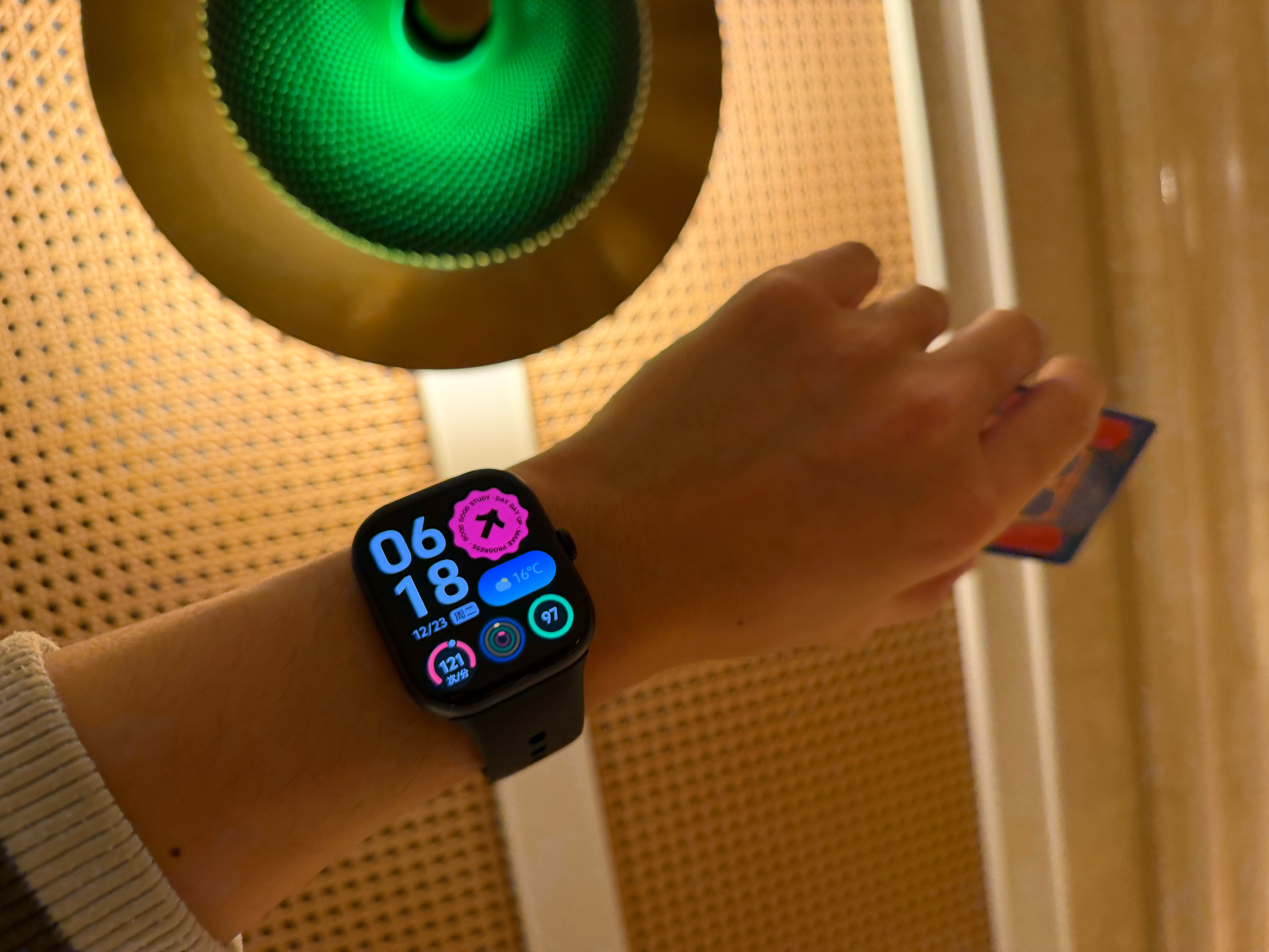 深圳机场6点多就堵车了这你受得了吗？ 中国新增70位亿万富豪 深圳·深圳宝安国际