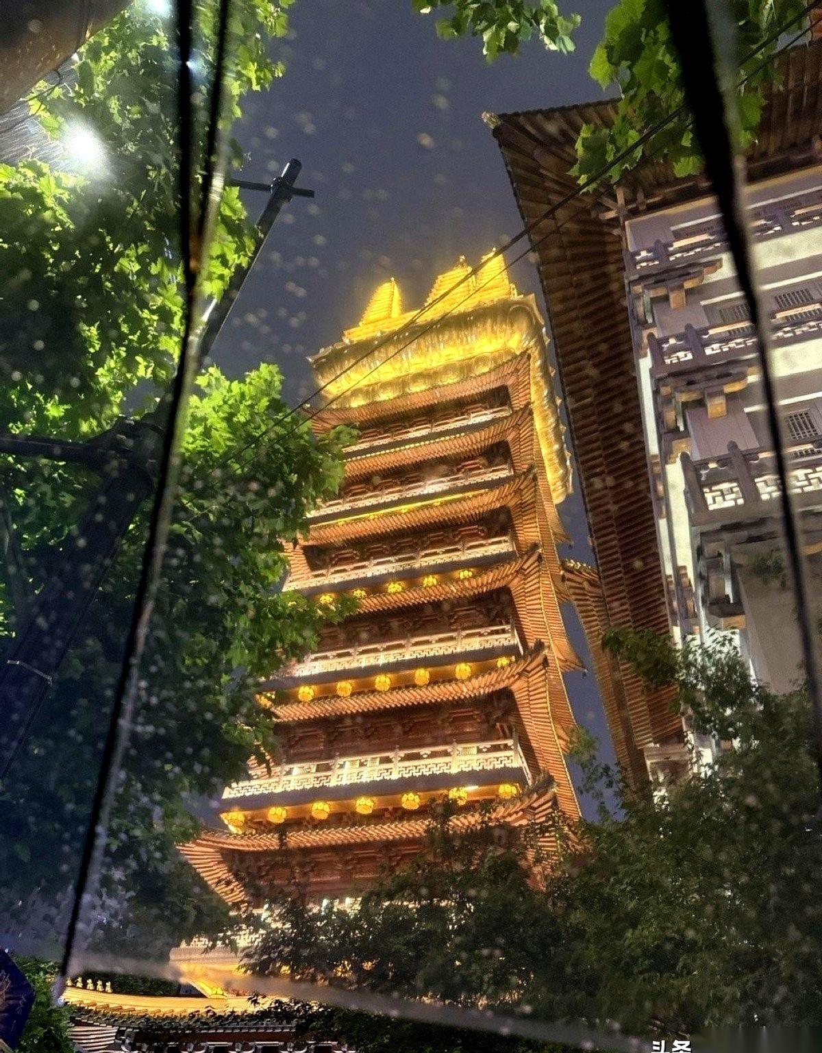 别再扯什么上海姑娘只嫁上海小伙了。
说白了，这不是排外，这是门当户对在21世纪最