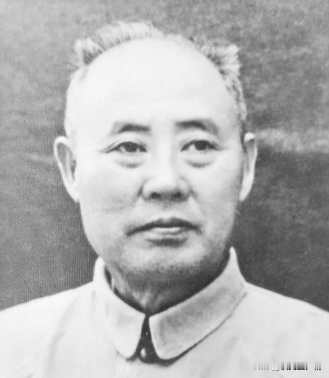 新中国刚刚成立不久，周总理便发现了一件怪事：在众多部委提交的文件中，唯独水利部的