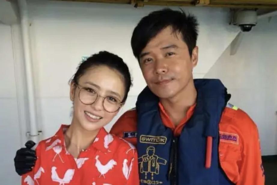 鲁豫专访佟丽娅：直面过往，放下谣言好好生活
 
9月17日，《热浪之外2026》